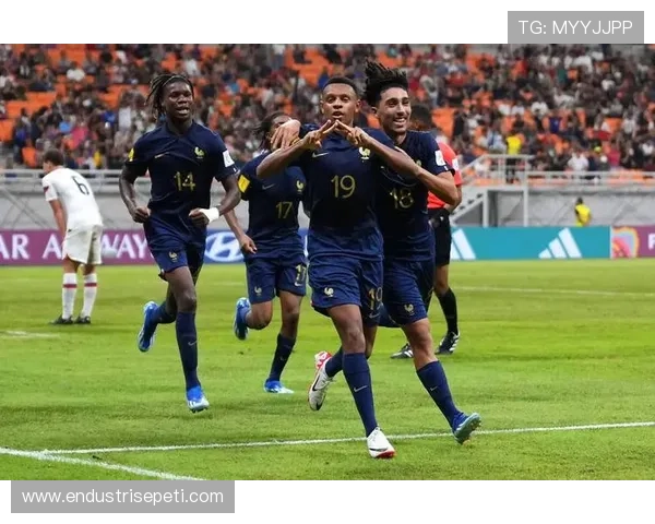 欧洲U21锦标赛点球大战频发，赛事进入白热化阶段晰