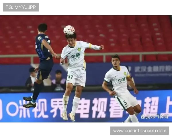 北京国安深陷战术困局:依赖老将还是重建青春风暴? 北京国安深陷战术困局:依赖老将还是重建青春风暴?